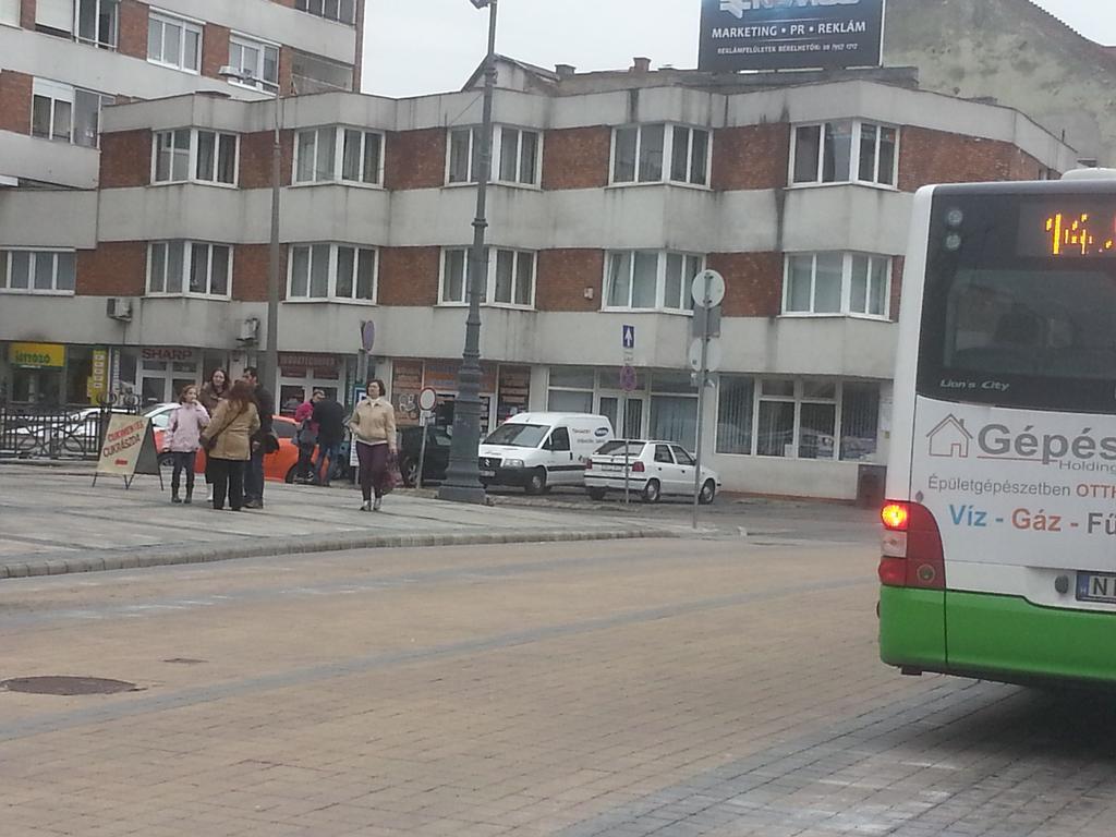 Szinva Apartman Miskolc Exterior foto